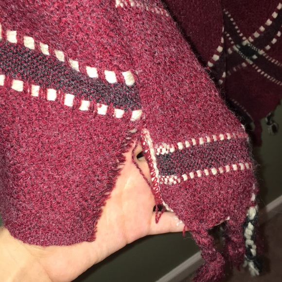 Red Patterned Knit - Picture 4 of 5